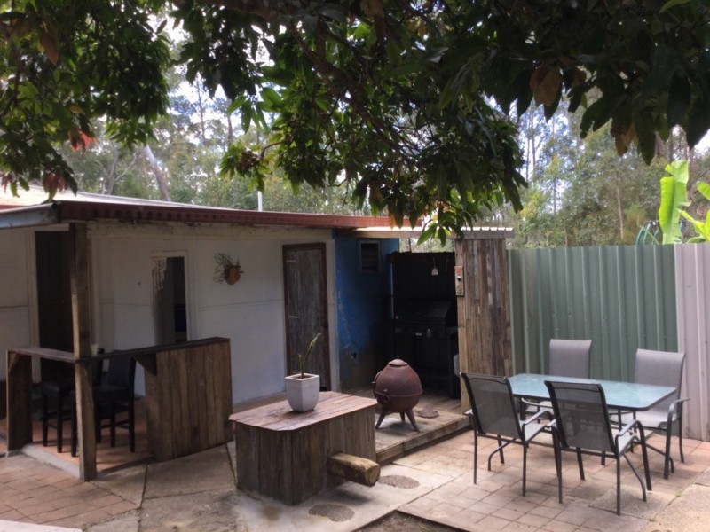 962A Old Bar Road, Old Bar NSW 2430