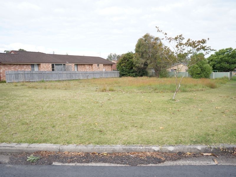 16 Joel Drive, Old Bar NSW 2430