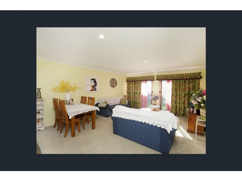 2/9 Clerke Street, Old Bar NSW 2430