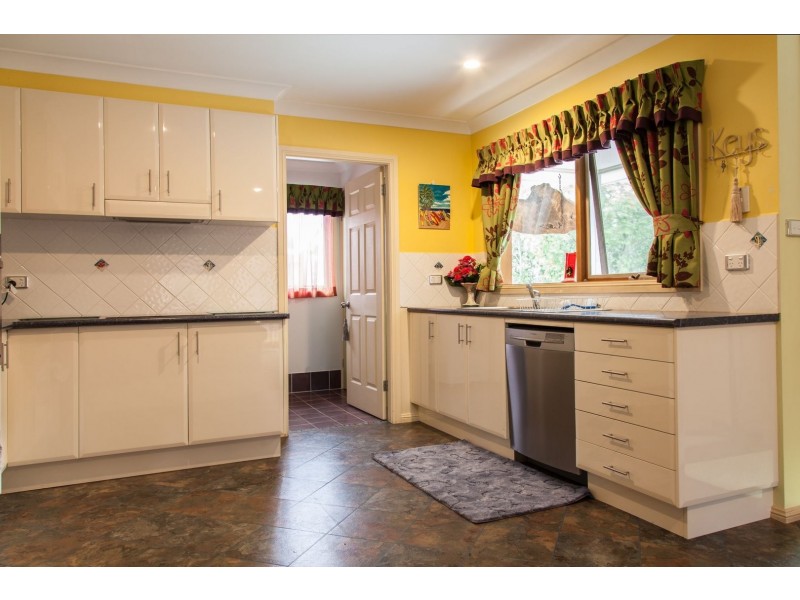 2/9 Clerke Street, Old Bar NSW 2430