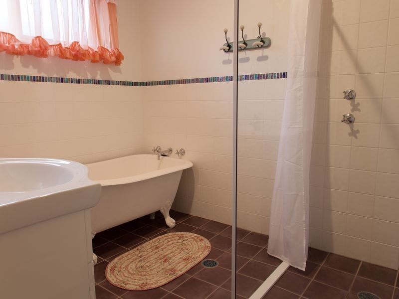 2/9 Clerke Street, Old Bar NSW 2430