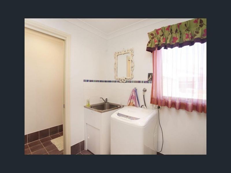 2/9 Clerke Street, Old Bar NSW 2430