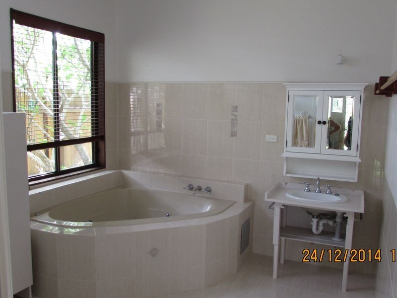 27 David Street, Old Bar NSW 2430