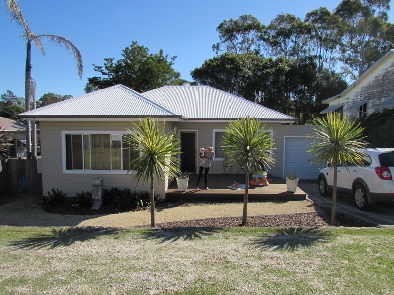 30 Hinten Crescent, Taree NSW 2430