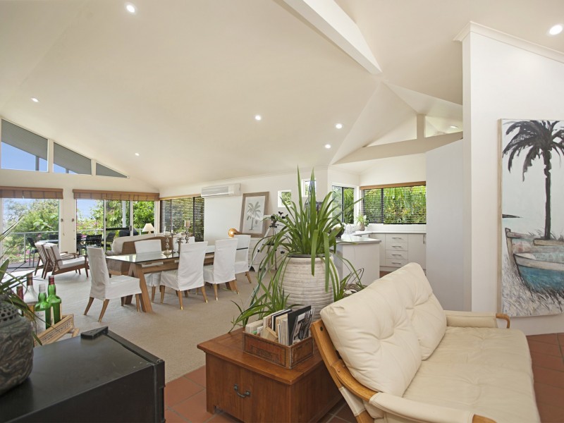 18 Lewis Street, Old Bar NSW 2430