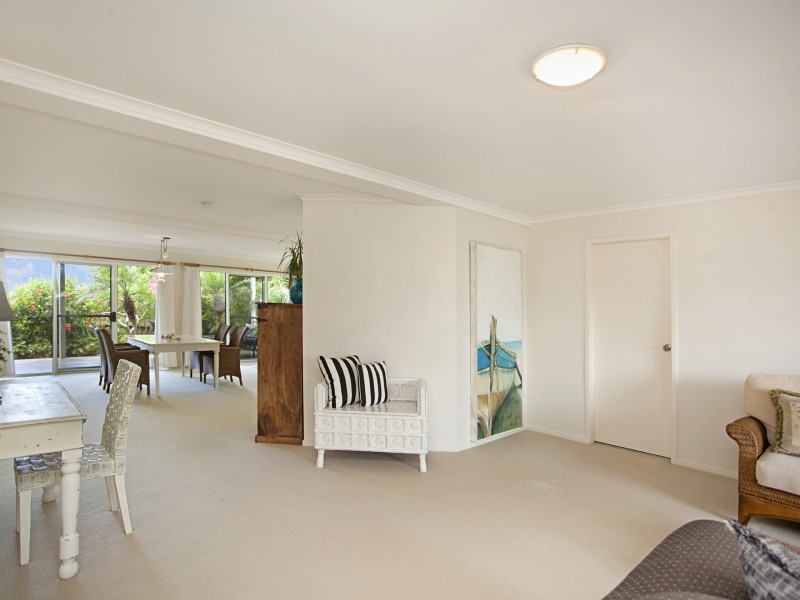 18 Lewis Street, Old Bar NSW 2430