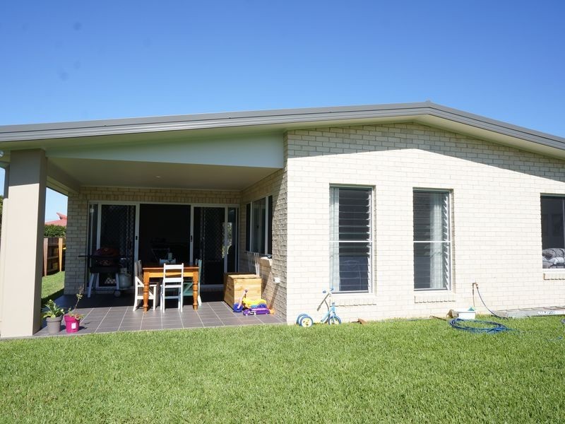 23 Ocean Drive, Wallabi Point NSW 2430