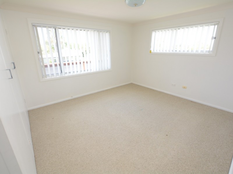 11 Clerke St, Old Bar NSW 2430