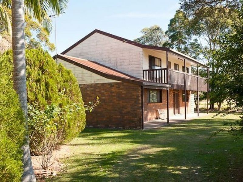 330 Cowan Lane, Old Bar NSW 2430