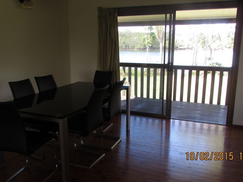 330 Cowan Lane, Old Bar NSW 2430