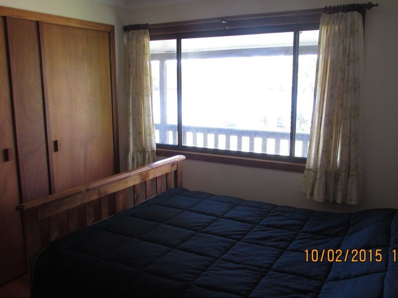 330 Cowan Lane, Old Bar NSW 2430