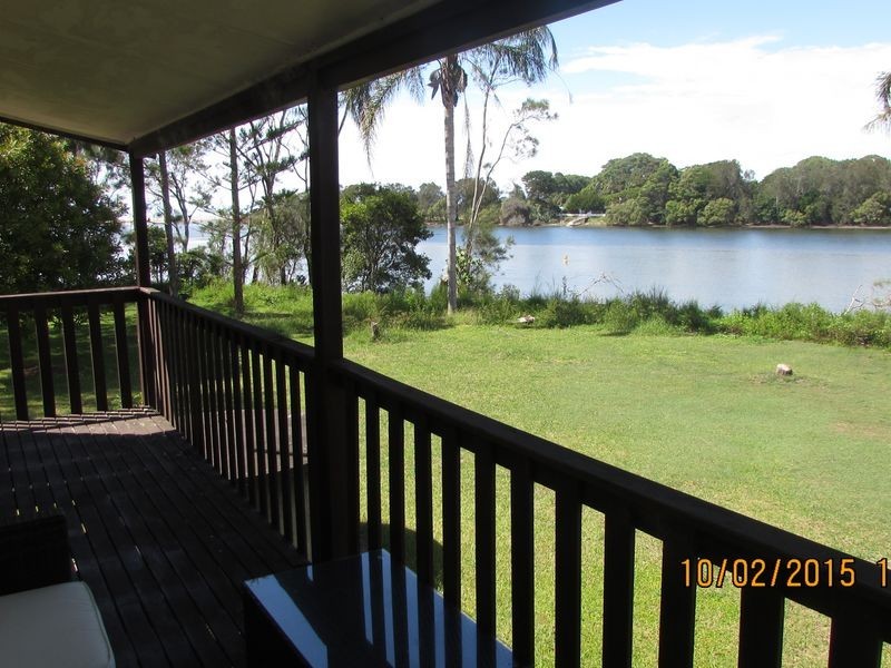 330 Cowan Lane, Old Bar NSW 2430