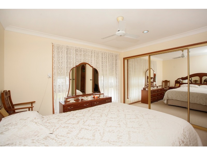 12 Casuarina Close, Old Bar NSW 2430