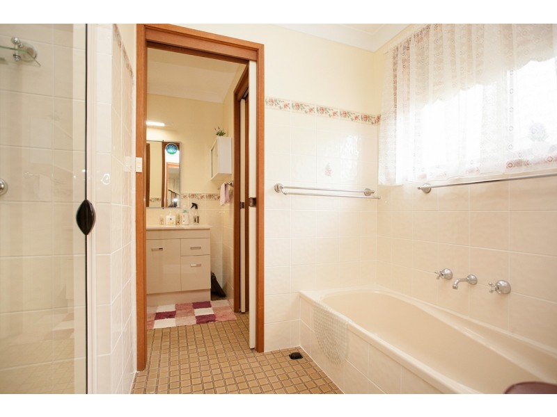 12 Casuarina Close, Old Bar NSW 2430