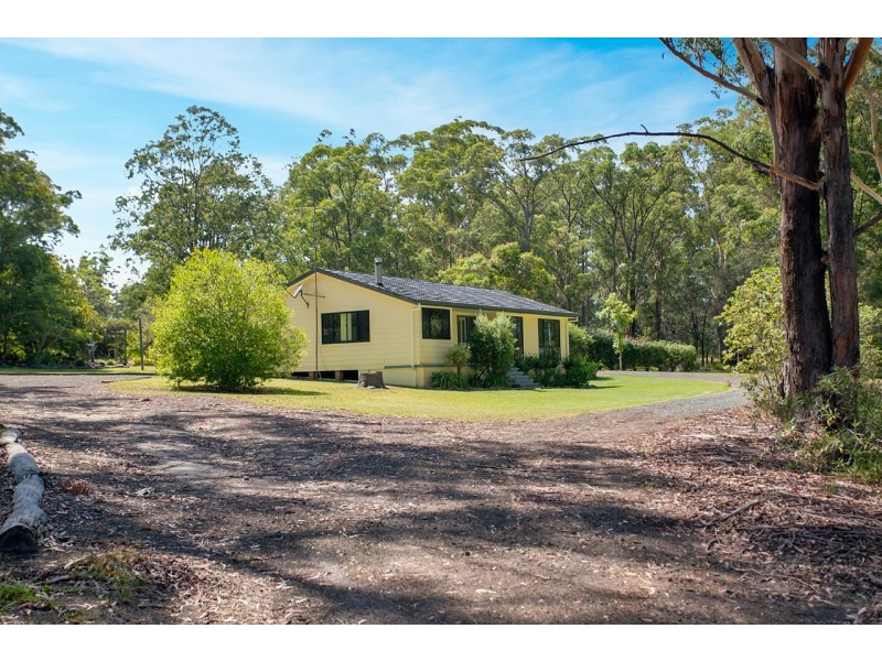 114 Warwiba Road, Old Bar NSW 2430