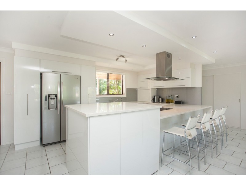 2 Shelly Close, Wallabi Point NSW 2430