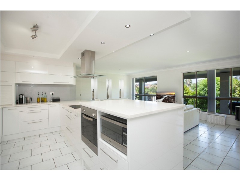 2 Shelly Close, Wallabi Point NSW 2430
