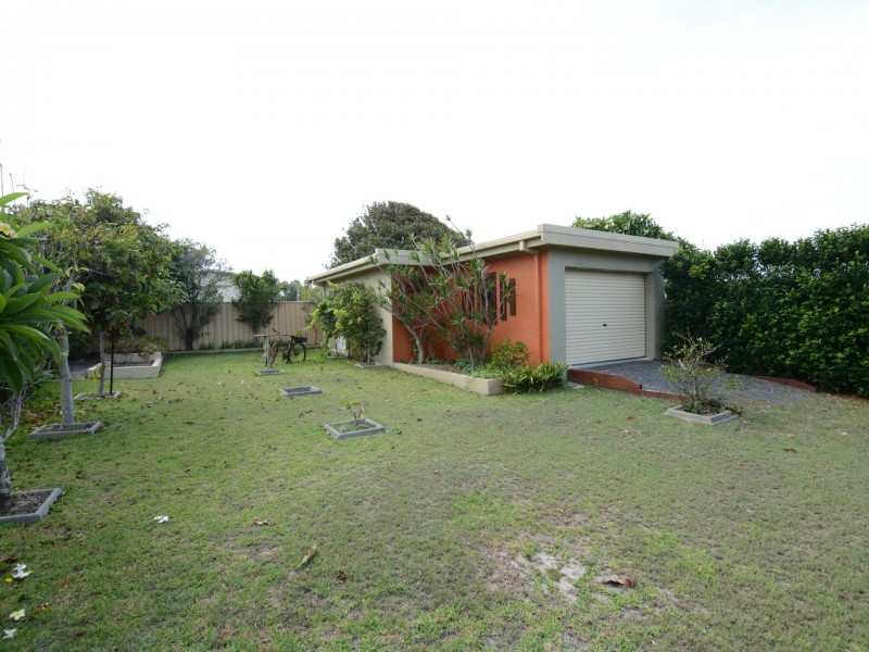 7 Lewis Street, Old Bar NSW 2430