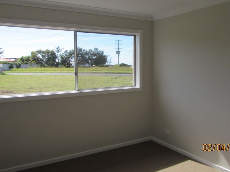 3 Pacific Street, Wallabi Point NSW 2430