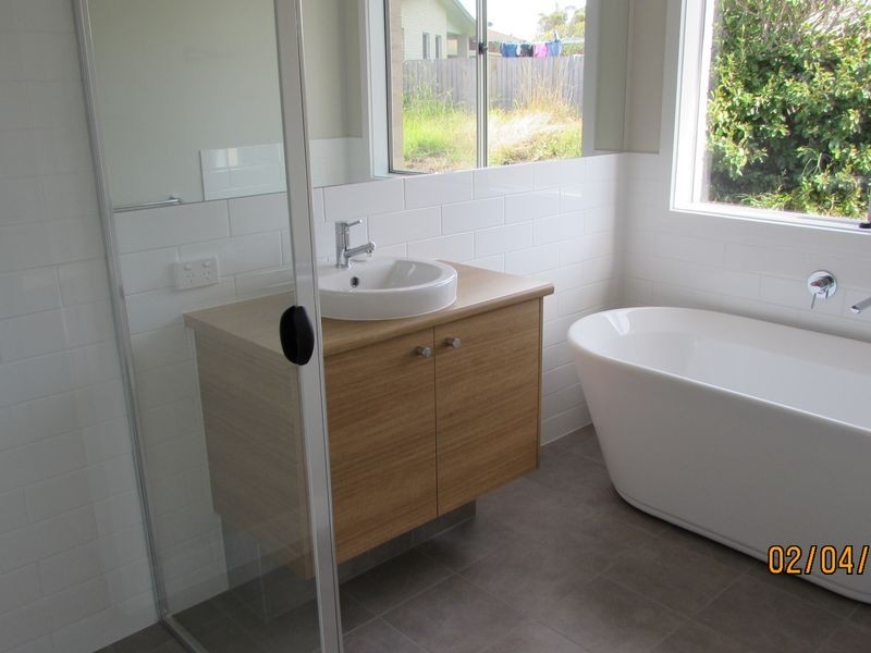 3 Pacific Street, Wallabi Point NSW 2430