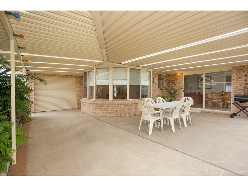 29 Pryor Crescent, Old Bar NSW 2430
