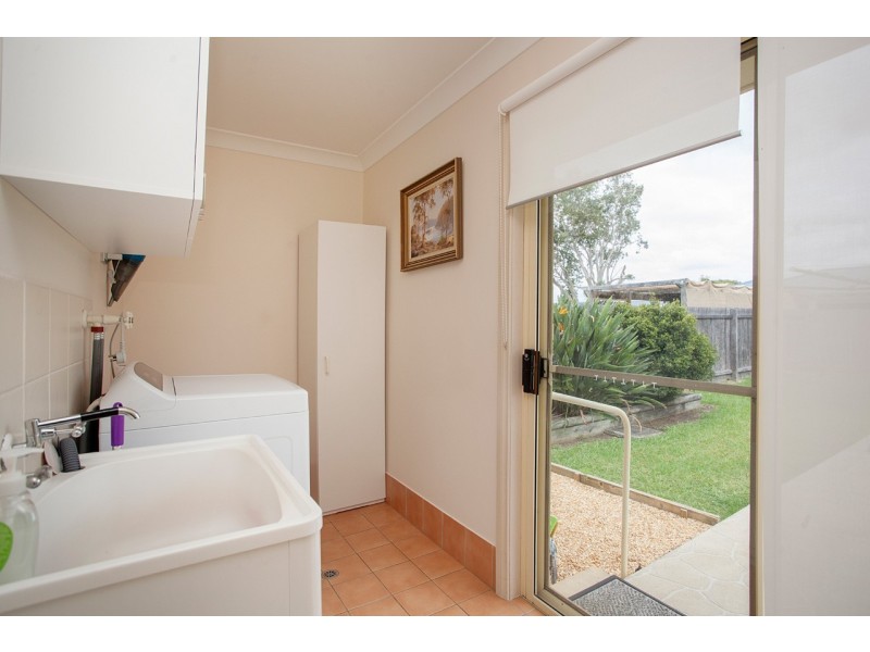 29 Pryor Crescent, Old Bar NSW 2430