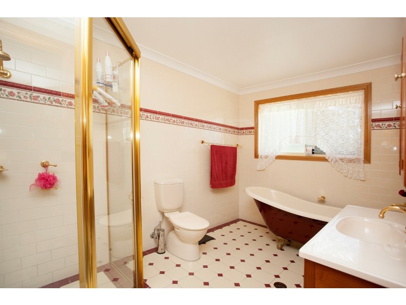 3 Arcadia Place, Pampoolah NSW 2430