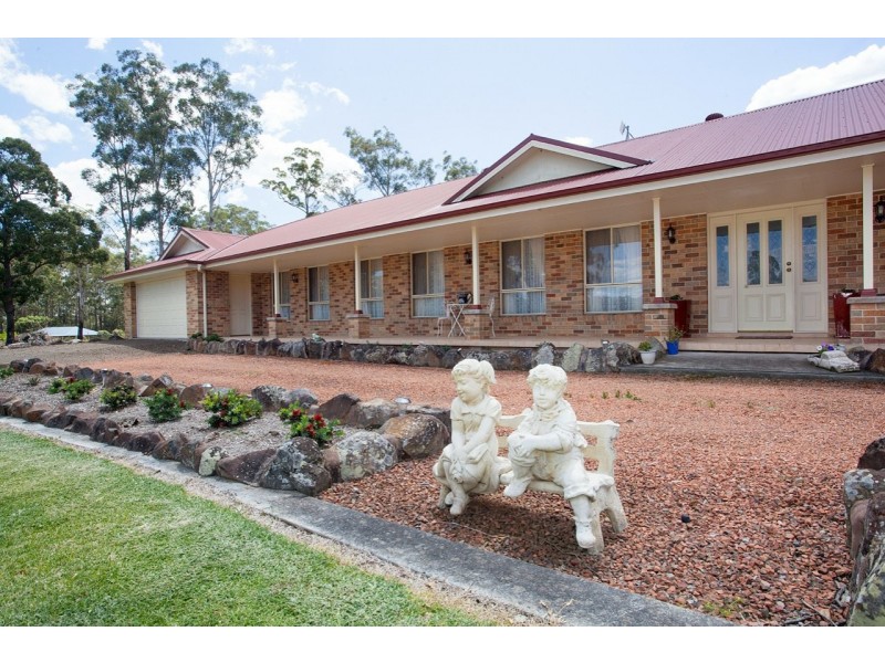 3 Arcadia Place, Pampoolah NSW 2430