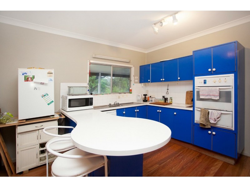 9 Banksia Close, Manning Point NSW 2430