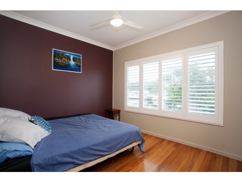 9 Banksia Close, Manning Point NSW 2430
