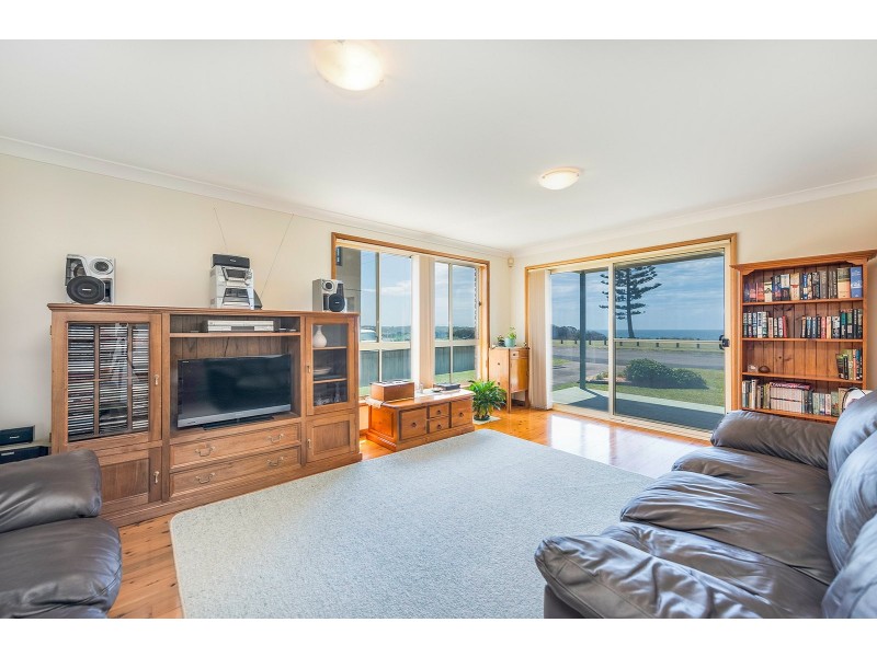 9 Marine Drive, Wallabi Point NSW 2430