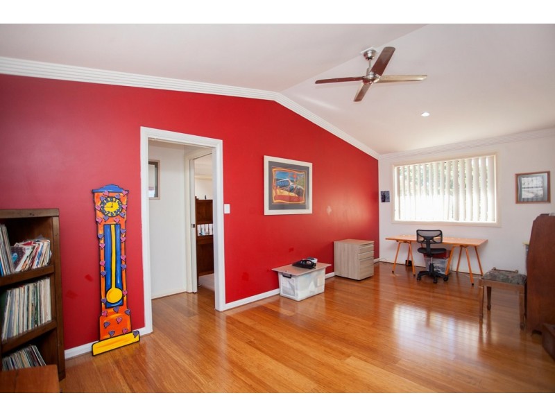 2/34 Mistral Place, Old Bar NSW 2430