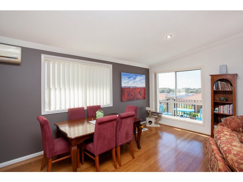 2/34 Mistral Place, Old Bar NSW 2430