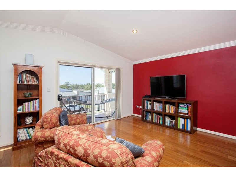 2/34 Mistral Place, Old Bar NSW 2430