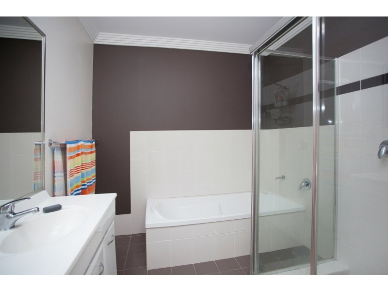 2/34 Mistral Place, Old Bar NSW 2430