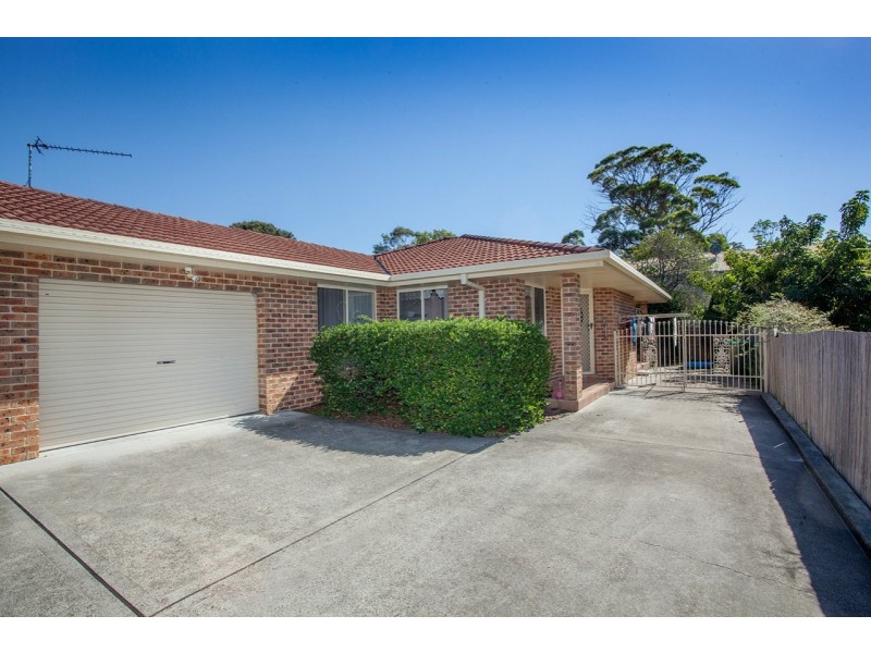 2/11 Farleigh Street, Old Bar NSW 2430