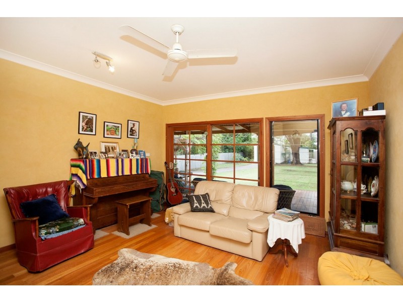 15 Clerke Street, Old Bar NSW 2430