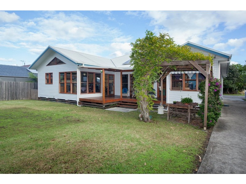 15 Clerke Street, Old Bar NSW 2430