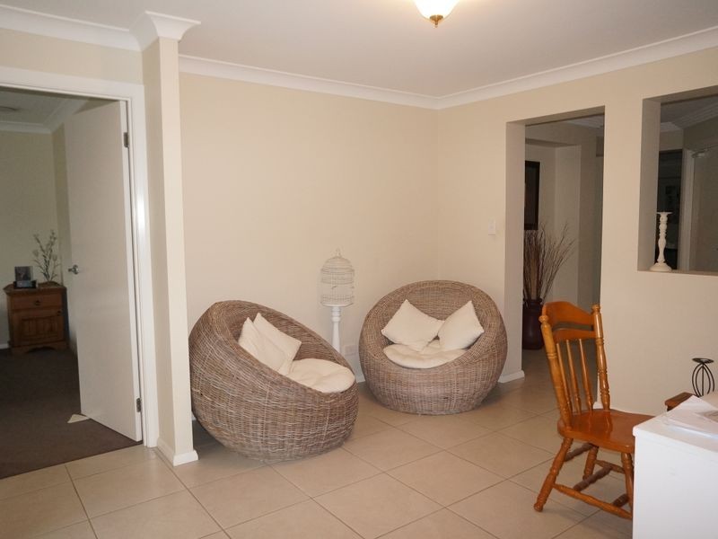 8 Kadungle Close, Wallabi Point NSW 2430