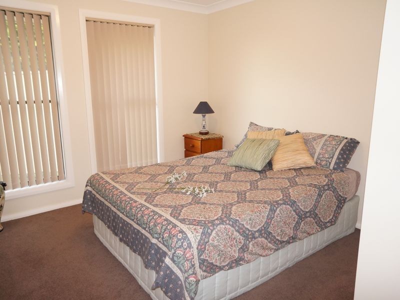 8 Kadungle Close, Wallabi Point NSW 2430