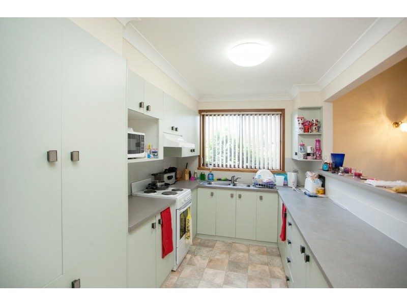 1 & 2/85 Old Bar Road, Old Bar NSW 2430