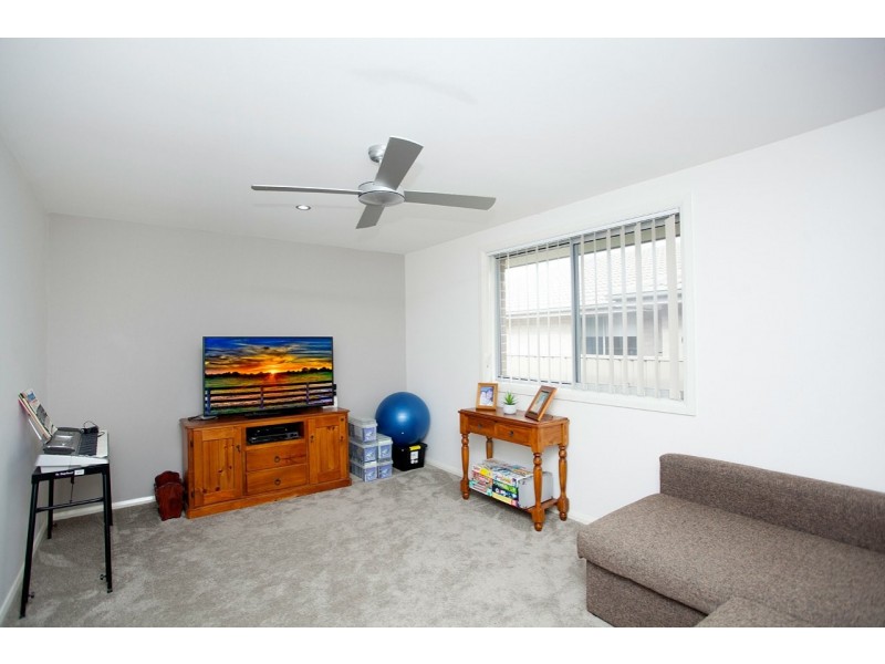 48 Albatross Way, Old Bar NSW 2430