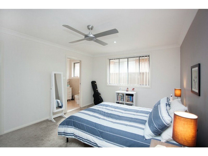 48 Albatross Way, Old Bar NSW 2430