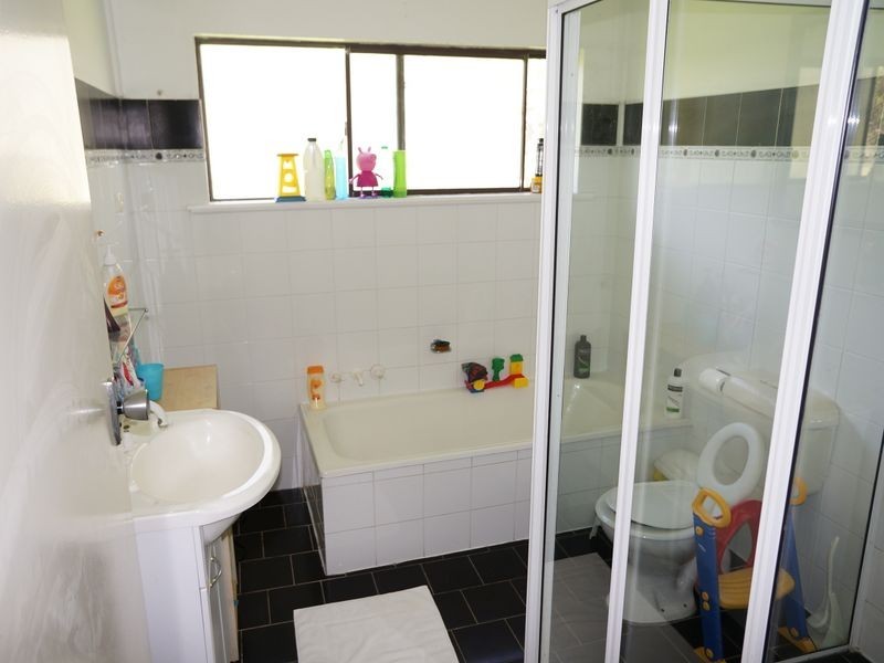 20 Broadoaks Road, Old Bar NSW 2430