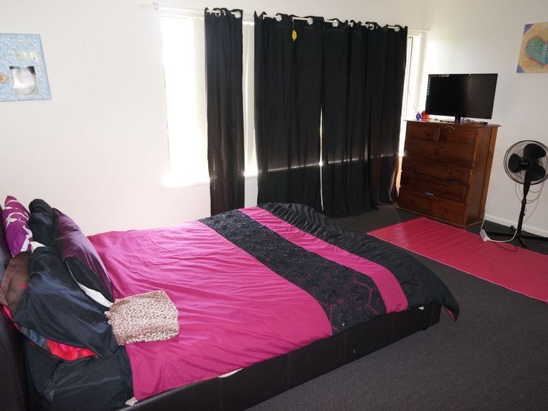 20 Broadoaks Road, Old Bar NSW 2430
