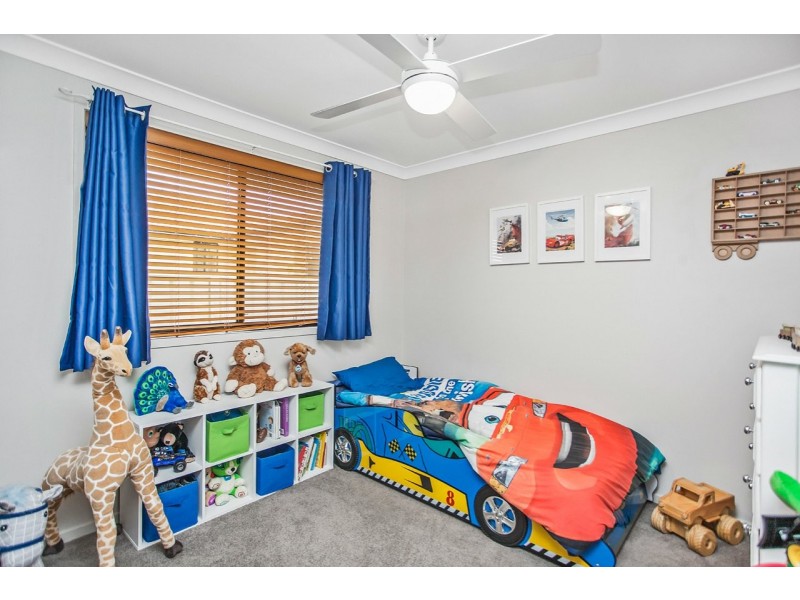 19 Bluehaven Drive, Old Bar NSW 2430