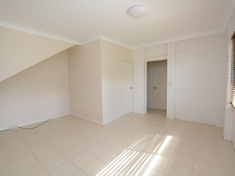 16 Old Bar Road, Old Bar NSW 2430