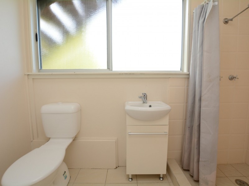 16 Old Bar Road, Old Bar NSW 2430