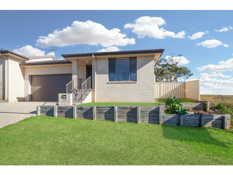 2/19 Banyula Drive, Old Bar NSW 2430