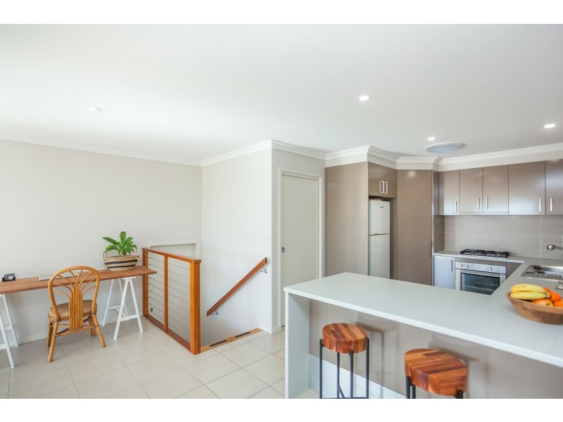 2/19 Banyula Drive, Old Bar NSW 2430